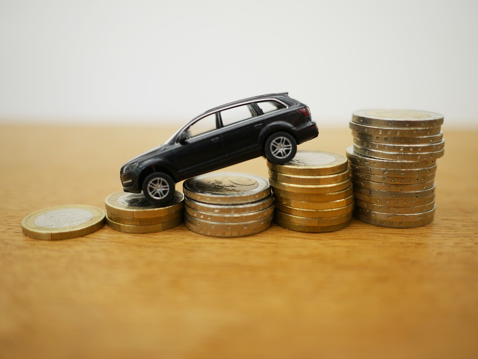 Uważaj na szybki zarobek na wynajmie samochodów - postępowania UOKiK wobec firm Praebeo i Auto Rentier