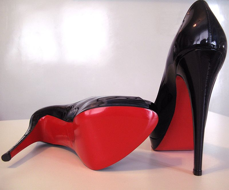 Czerwone podeszwy butów Christian Louboutin mogą być